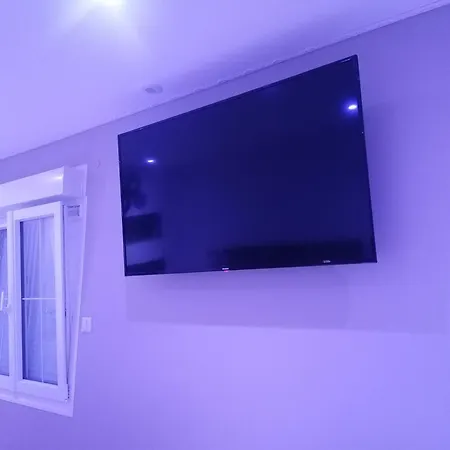Aux Charmes De La Vallee Apartment *