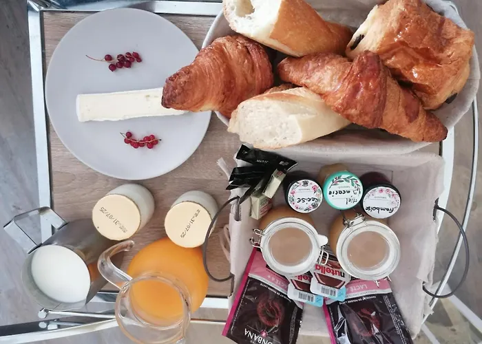 Aux Charmes De La Vallee *